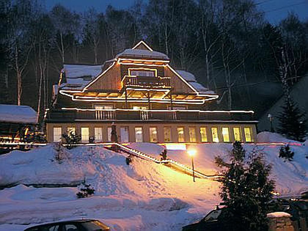 Апартаменты Marsjanka Щирк Экстерьер фото